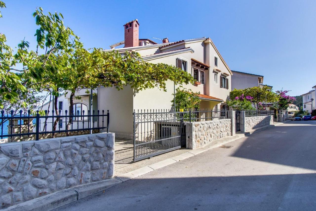 Apartments With A Parking Space Mali Lošinj Esterno foto